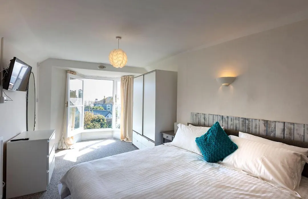 Ayr Farmhouse-1